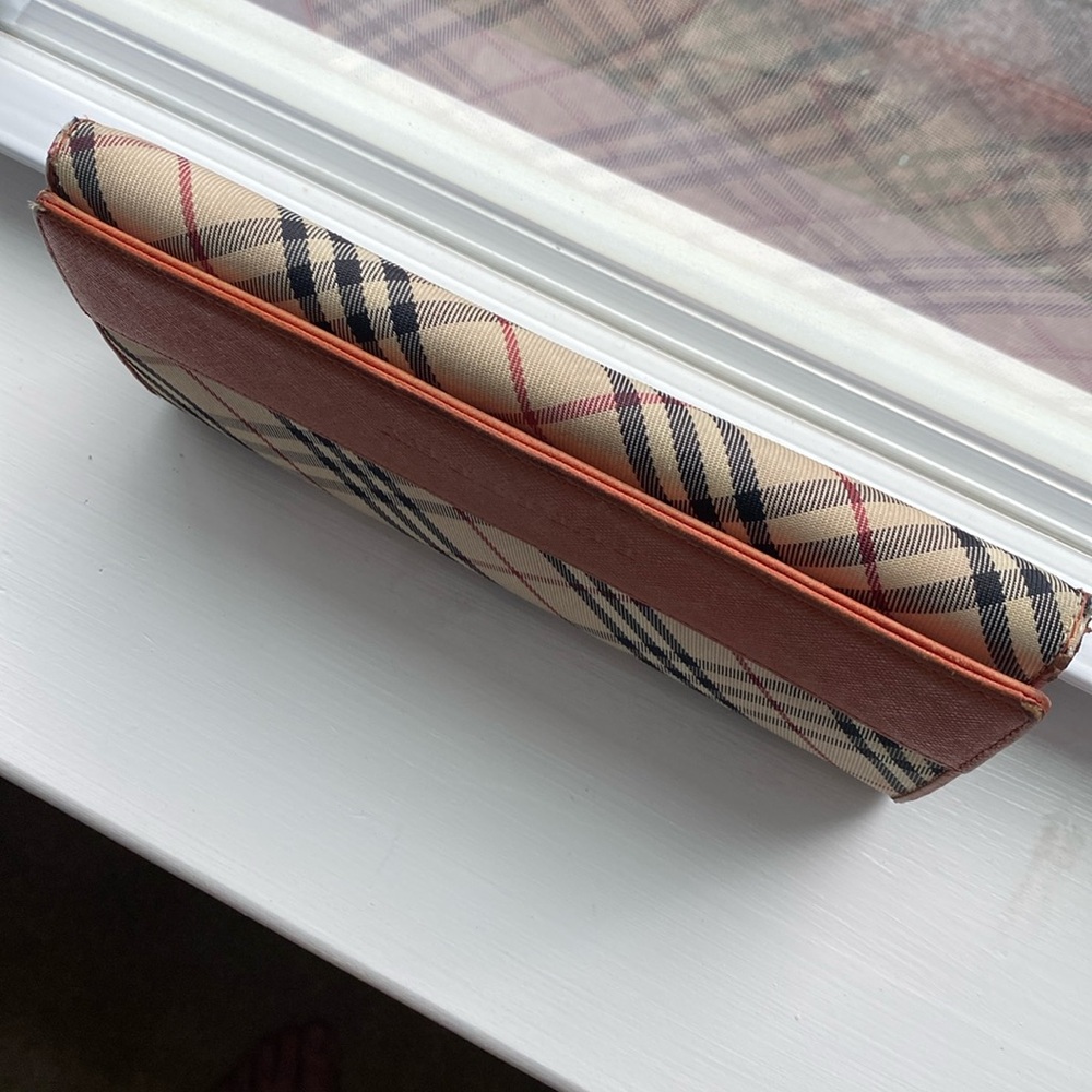 #9 Burberry Beige and Orange Check Wallet - Picture 11 of 15